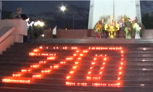 7-27-2017 lãnh đạo dự lễ thắp nến 70.png