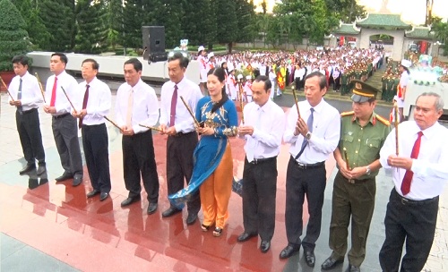 DANG HUONG NTLS.jpg