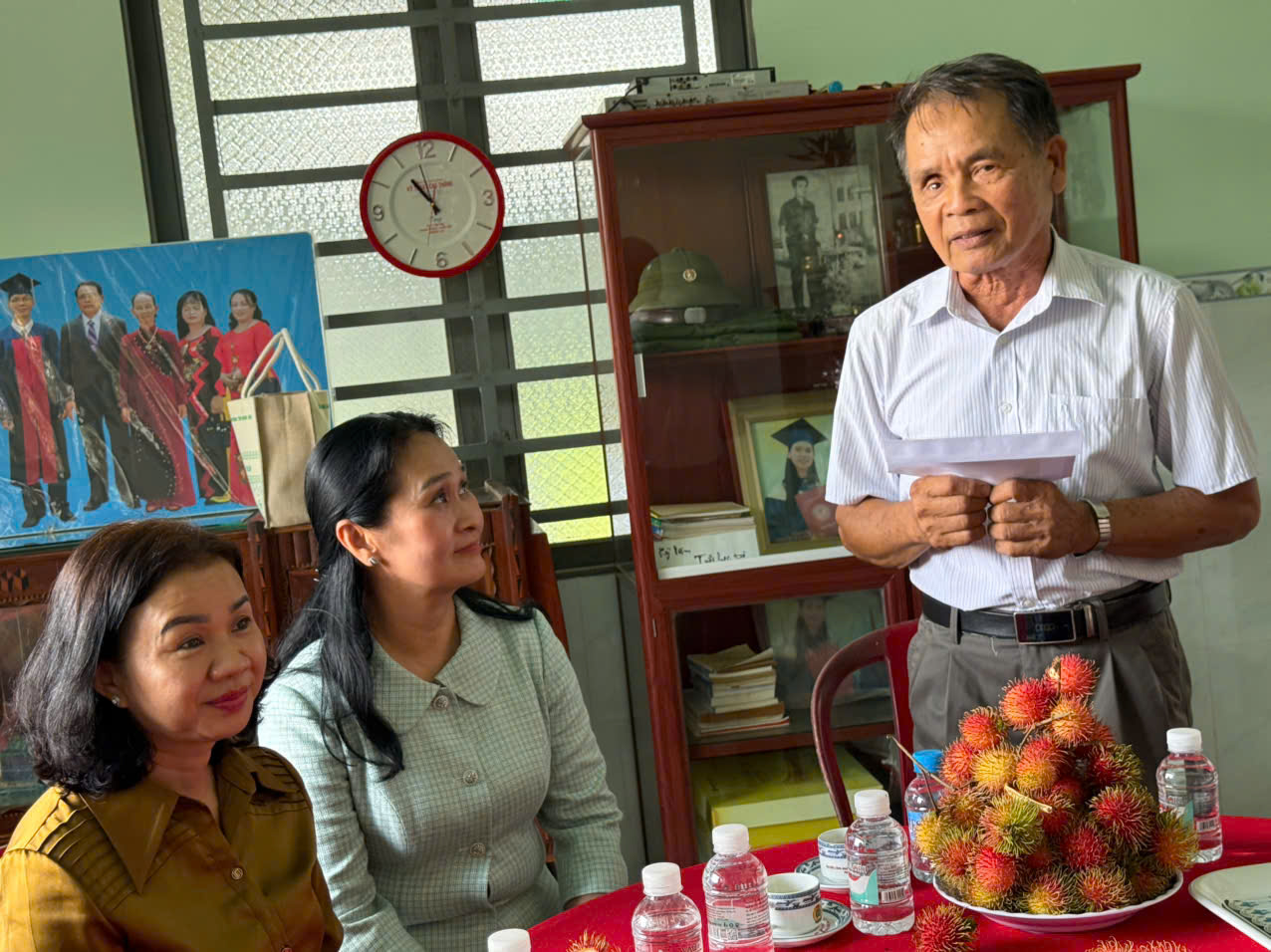 Thăm chú Nguyễn Thanh Hải.jpg