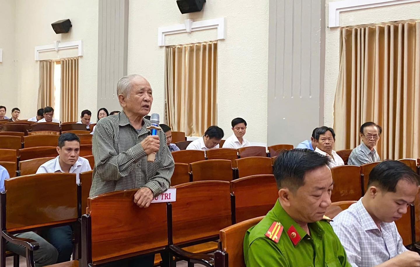 cử tri.jpg