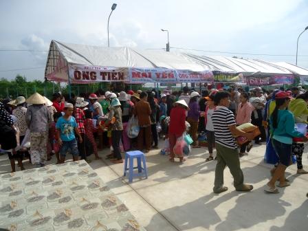 phien chợ dân tộc 2.jpg