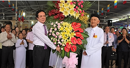 Diêu trì cung, cao đài.png
