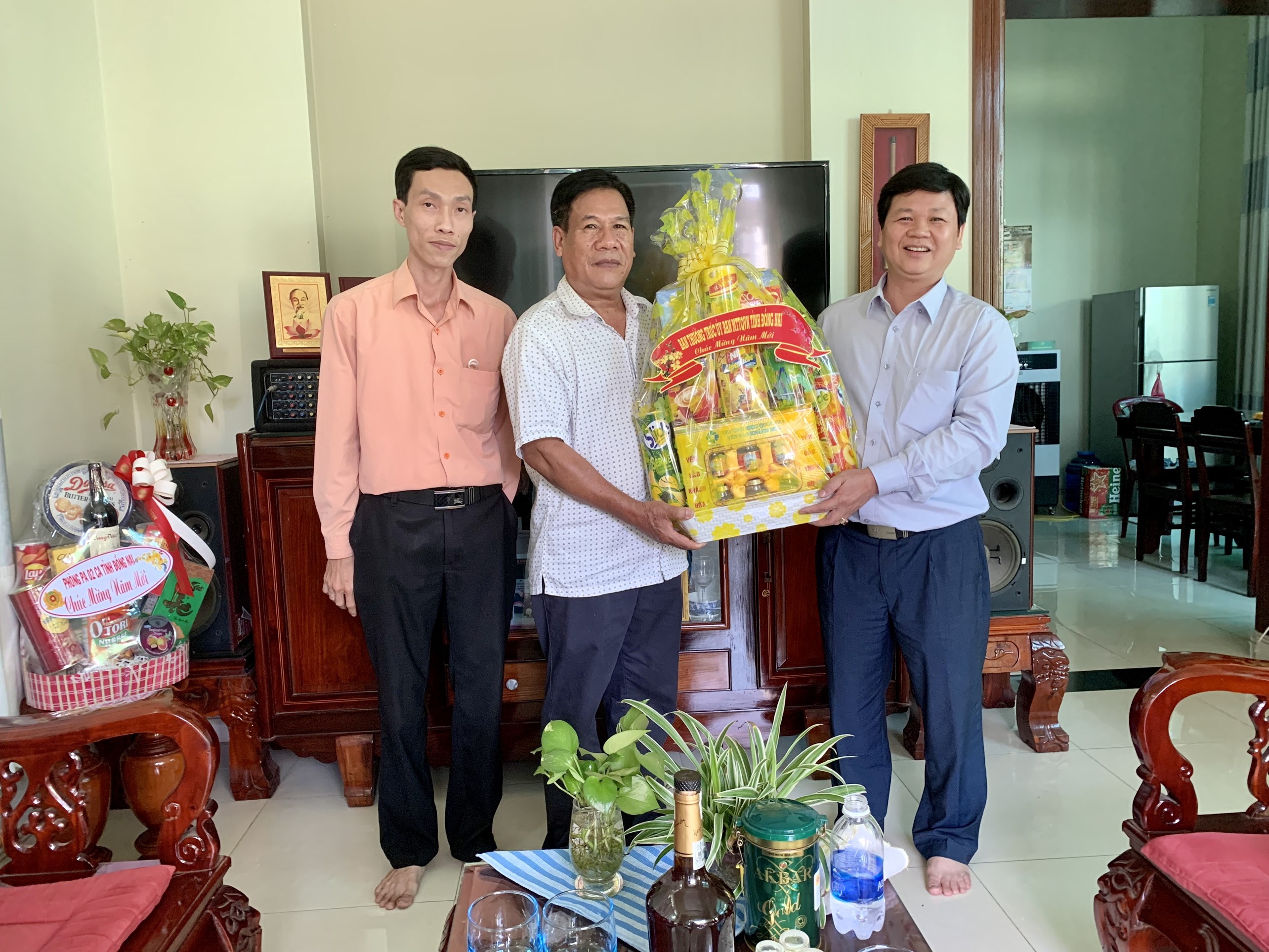 HÌNH THĂM CHÚ ĐIỂU BẢO TẾT 2022.jpg