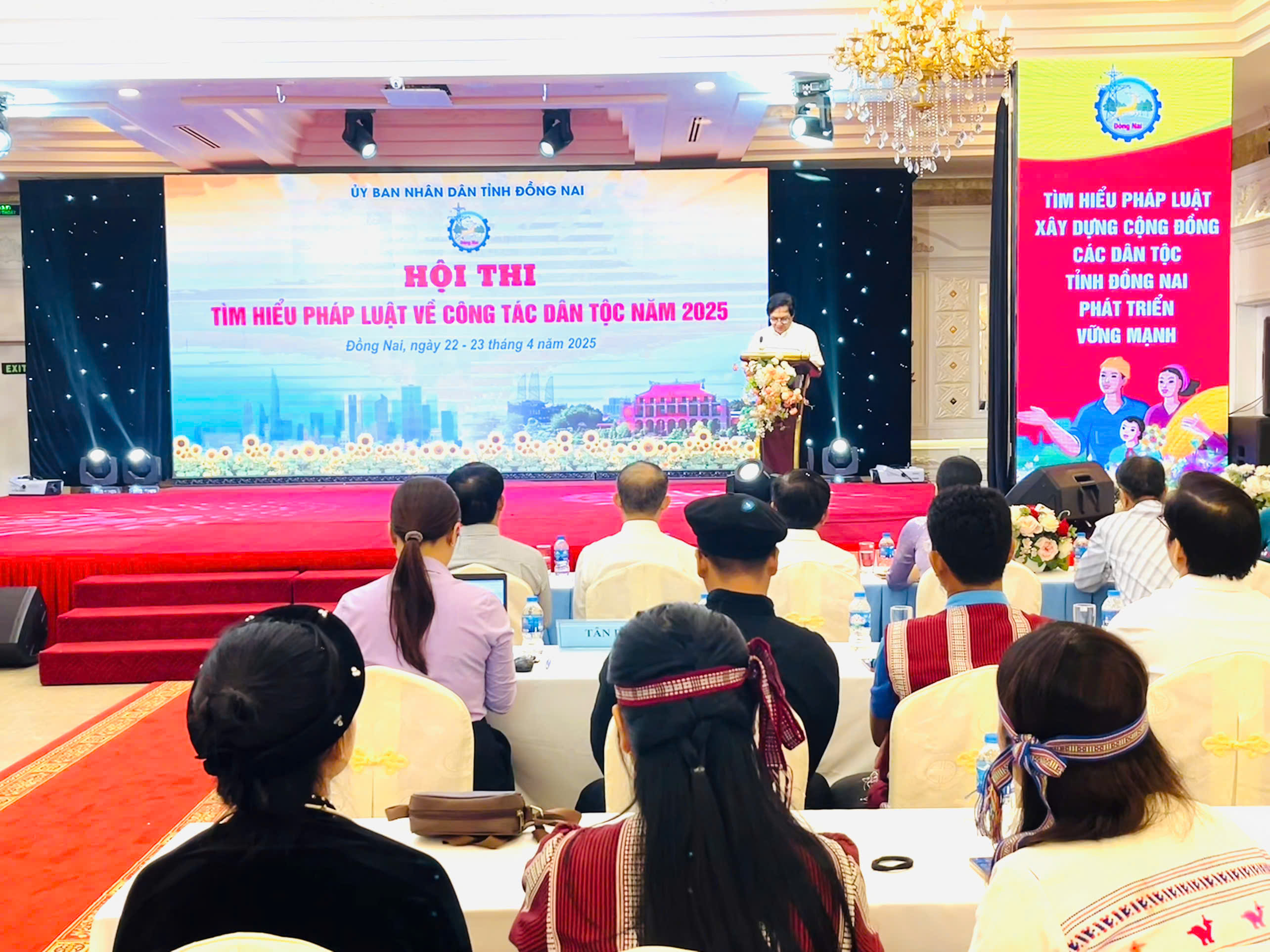 h sếp sơn hùng.jpg