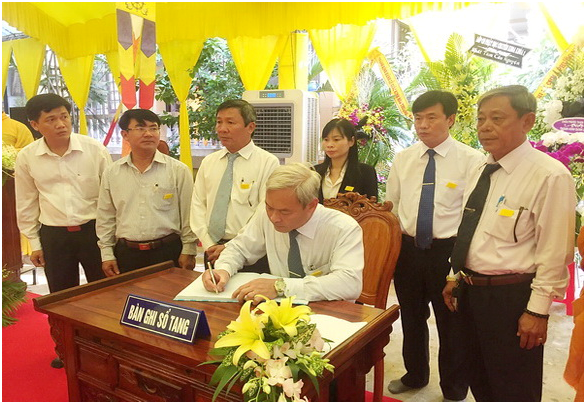 viếng HT quang đạo.png