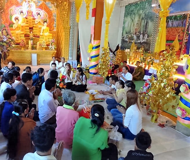 lễ chùa hoa sơn,long khánh.jpg