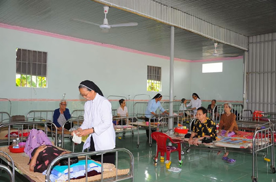 nữ tu hường.png