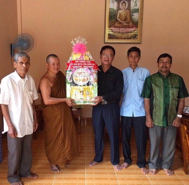 tết cholchnamthmay.jpg