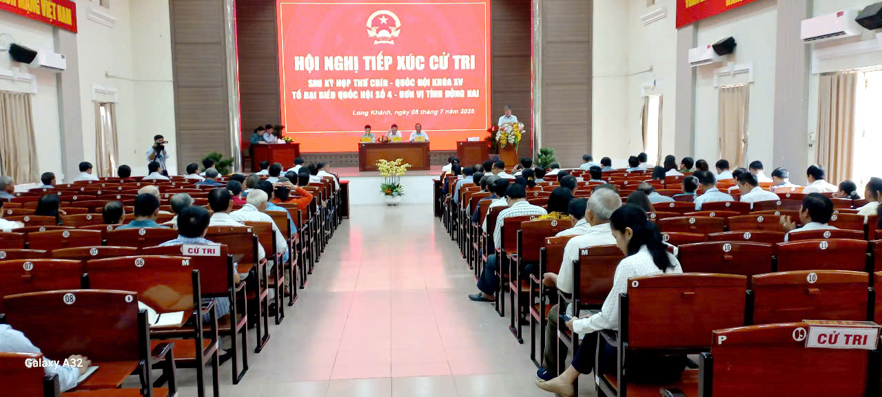 Tổ đại biểu số 4, Đoàn Đại biểu Quốc hội tỉnh Đồng Nai tiếp xúc cử tri sau kỳ họp thứ 9, Quốc hội kh...