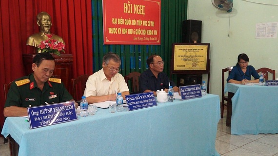 2124.DB QUOC HOI TIEP XUC CU TRI TRUOC KY HOP THU 6 QH 14.jpg