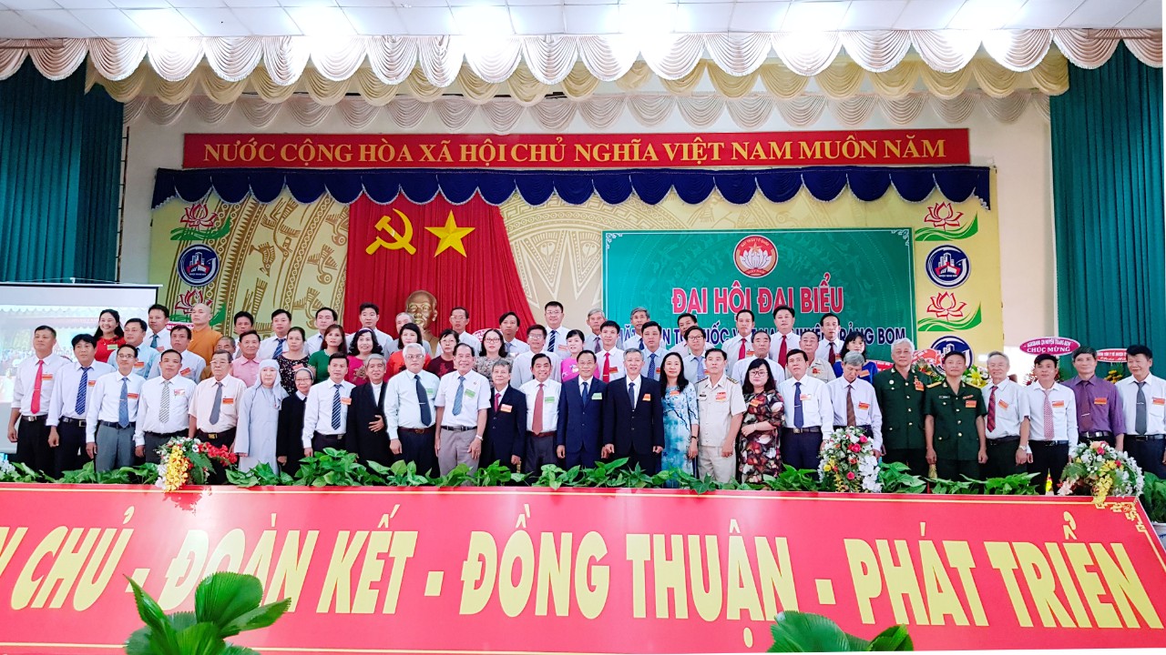 2a4b197bdba139ff60b0.jpg