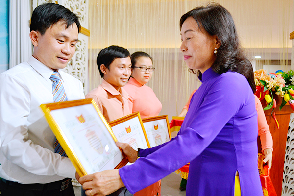 ca nhan da01.JPG
