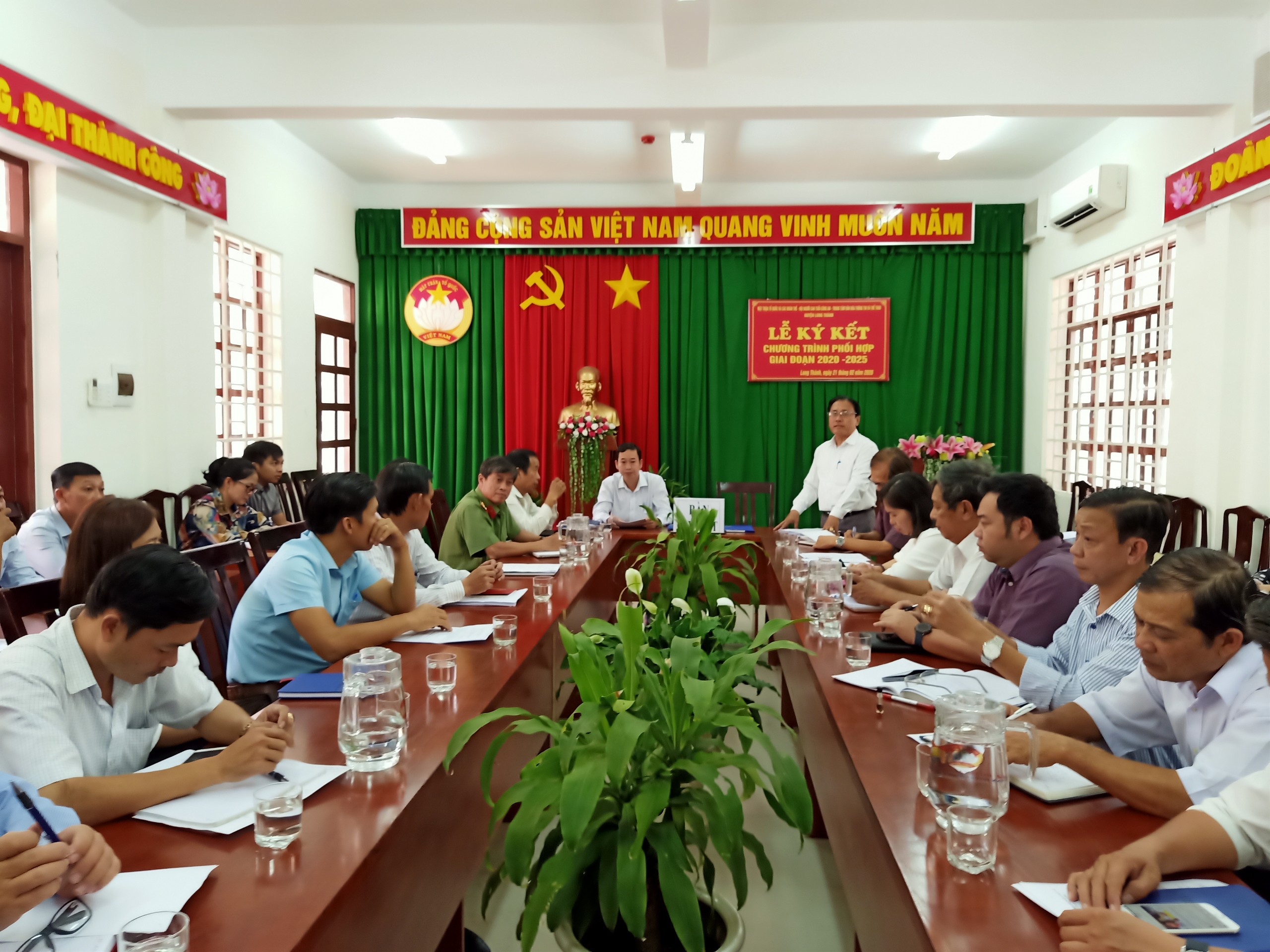fcdaa3815d33a56dfc22.jpg