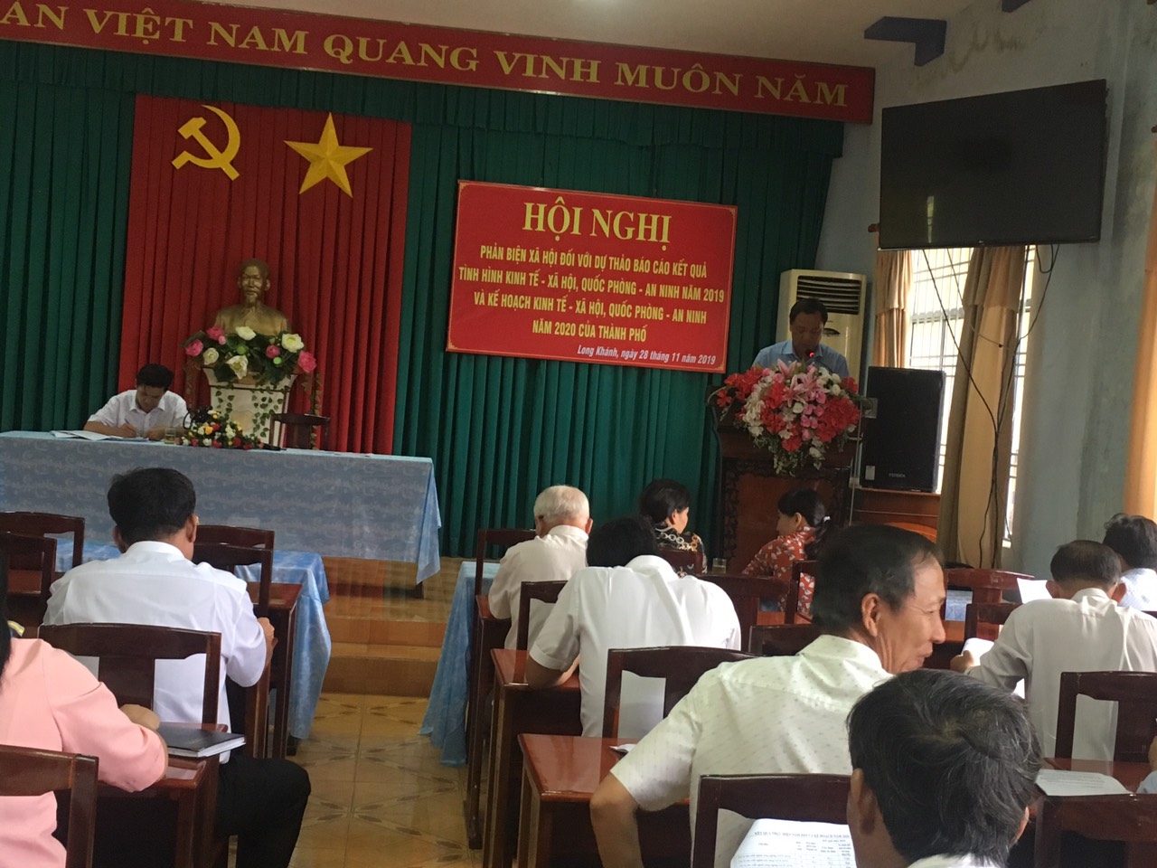 0b9054bdc1cd389361dc.jpg
