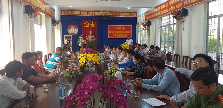 20190723_082308 Toàn cảnh lê trao vốn.jpg