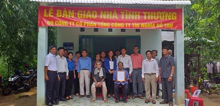 20190802_103638 bàn giao NTT.jpg