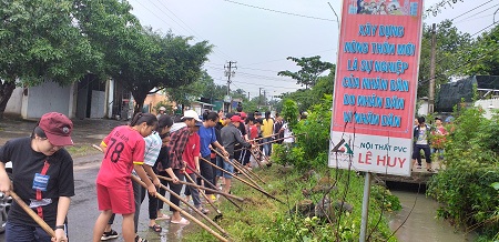20190922_073052 Tham gia dọn dẹp vệ vinh.jpg