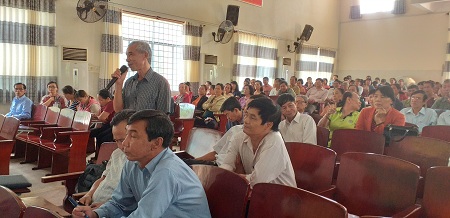20191002_084307 Người dân tham gia góp ý.jpg
