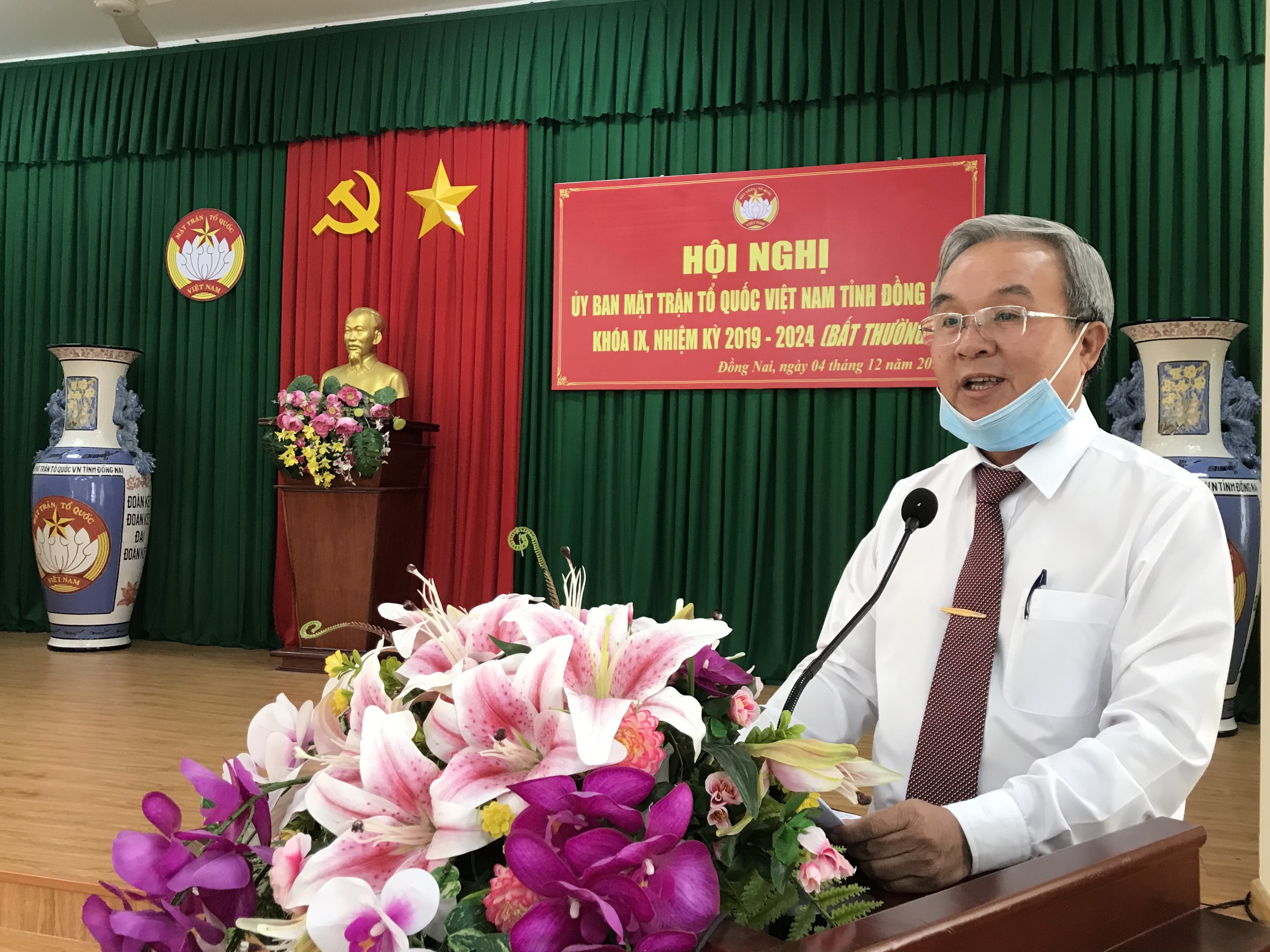 A. Quang phat bieu.jpg