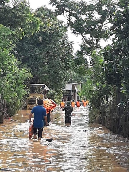 FB_IMG_1565665206467 tình hình ngập úng.jpg