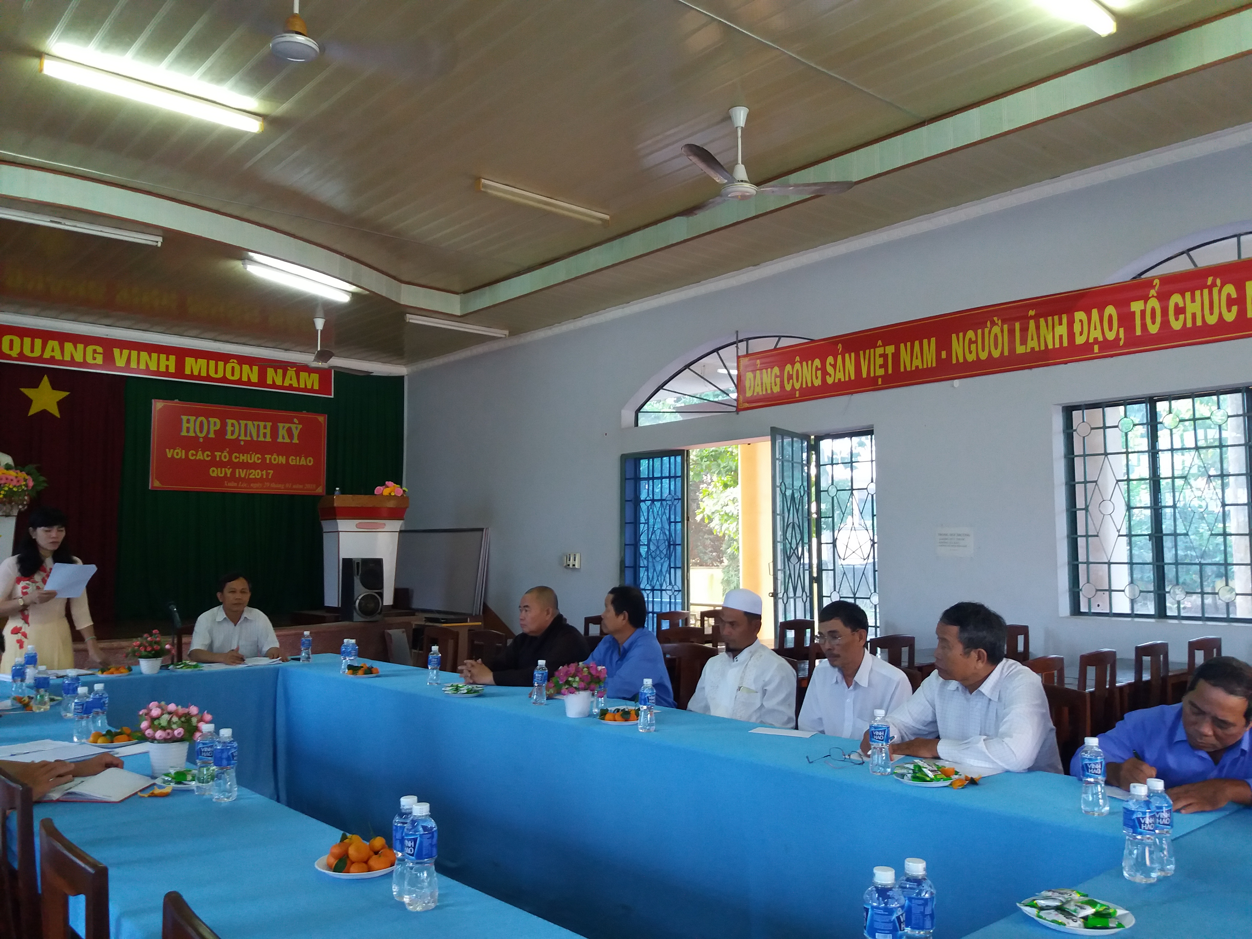hop dinh ky cac to chuc ton giao 1-2018 2.jpg