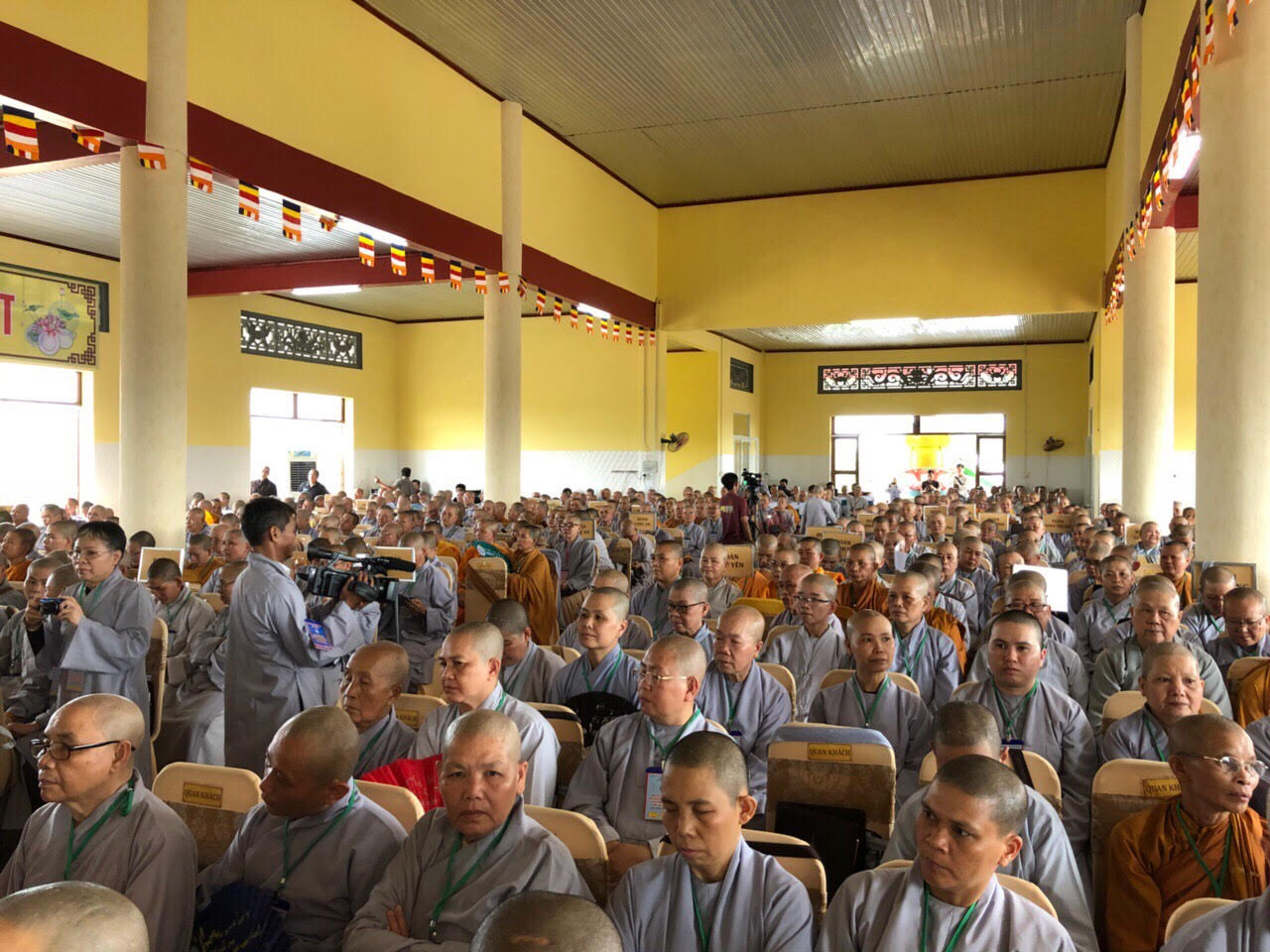 le đức tổ ni 2.jpg