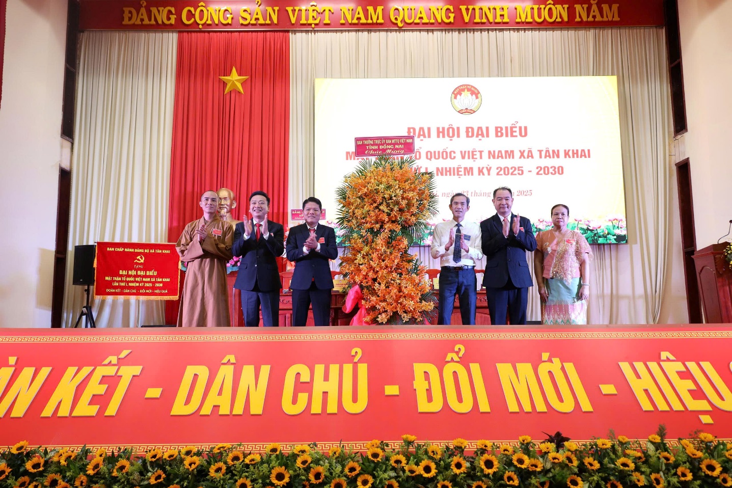 ĐẠI HỘI ĐẠI BIỂU MẶT TRẬN TỔ QUỐC VIỆT NAM XÃ TÂN KHAI LẦN THỨ I, NHIỆM KỲ 2025 – 2030 THÀNH CÔNG TỐT ĐẸP
