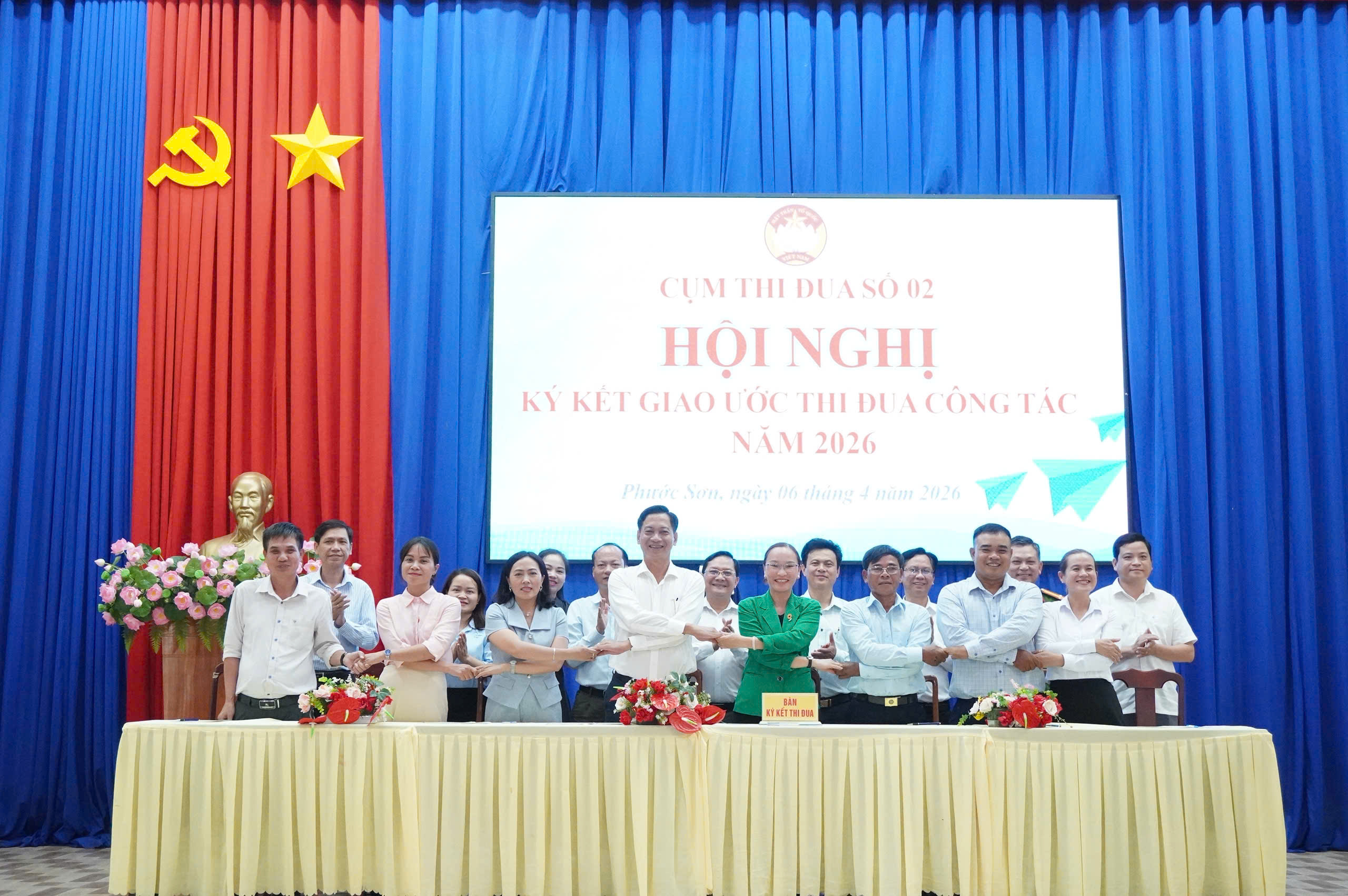 275782152834319834 (4)