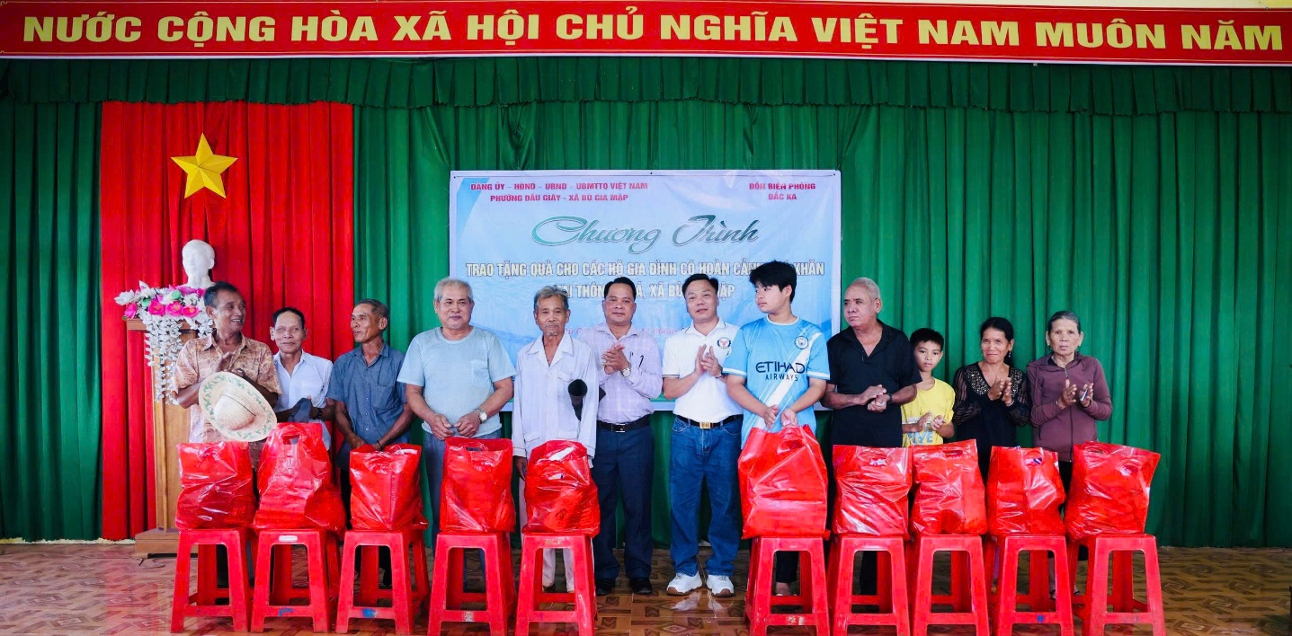 Phường Dầu Giây lan tỏa yêu thương, chung tay vì cộng đồng tại xã Bù Gia Mập
