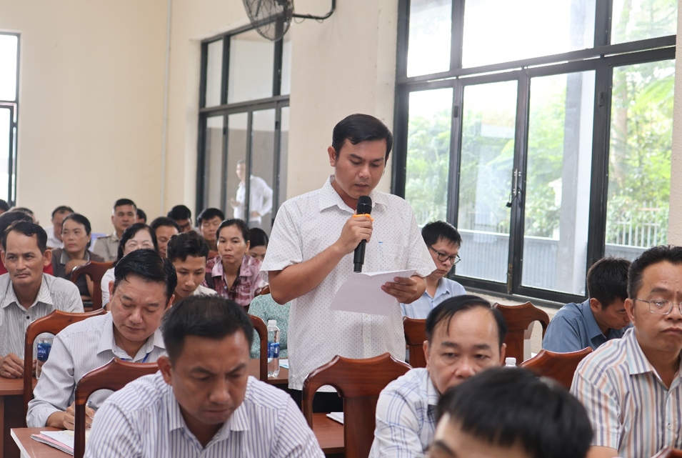 Description: D:\CÁ NHÂN\viet báo\cử tri.png