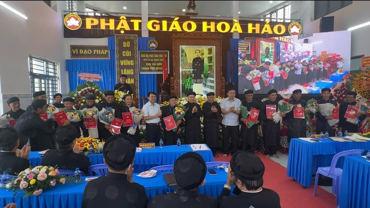 Đồng Nai: Ra mắt nhân sự Ban Đại diện Phật giáo Hòa Hảo thành phố và Ban Trị sự giáo hội phật giáo Hòa Hảo các xã, phường nhiệm kỳ mới